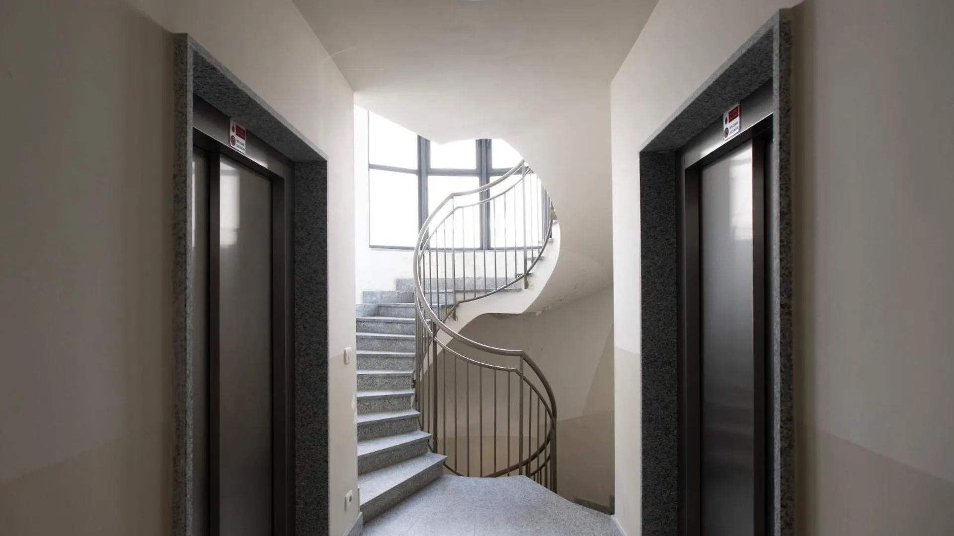 L Arche Comfortrelax Blue Fern House Milan Italy
