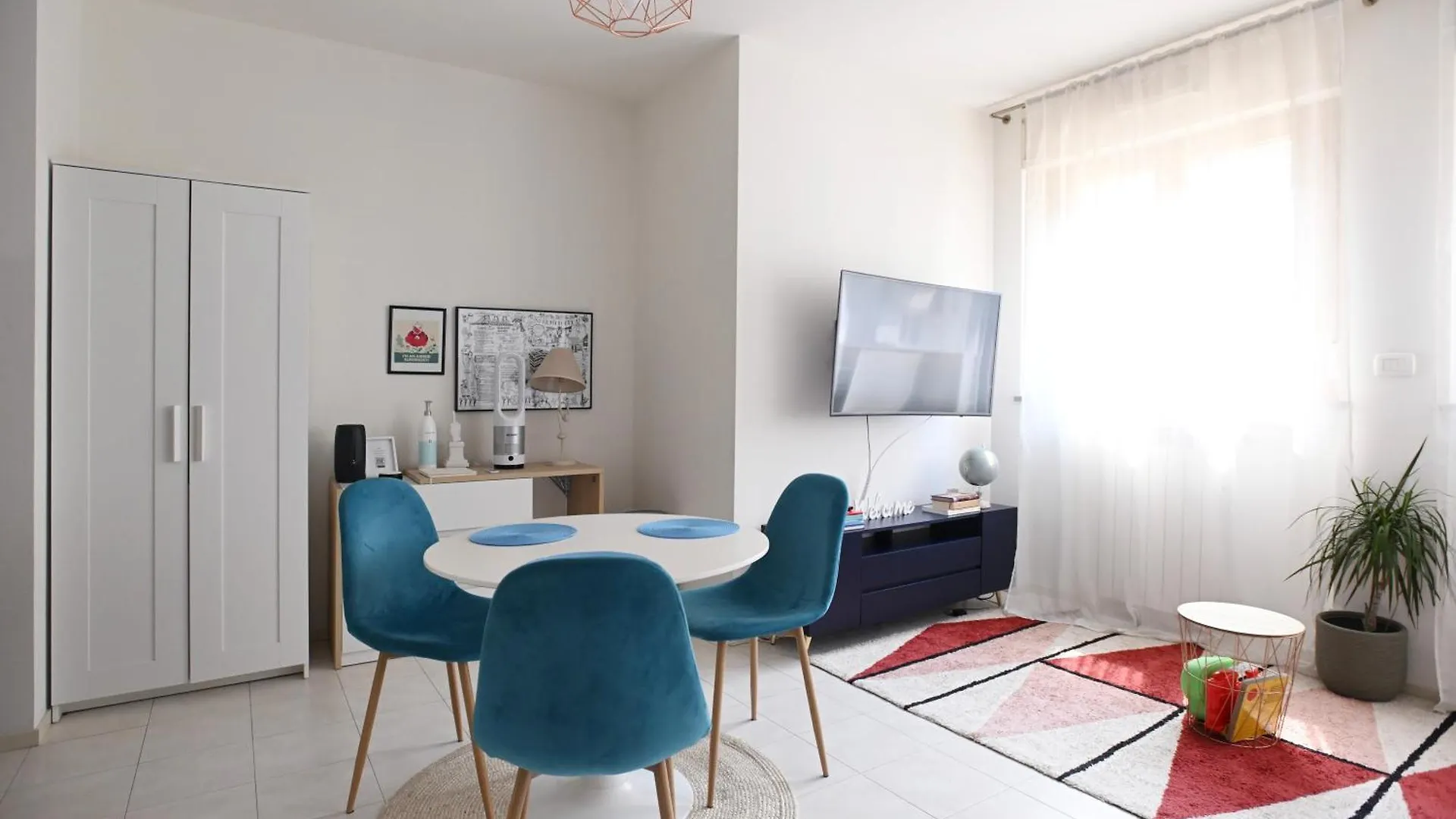 Apartment L Arche Comfortrelax Blue Fern House Milan Italy